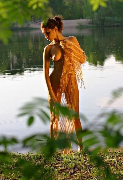 Виктория, 22